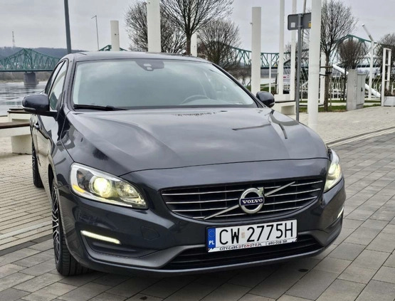Volvo V60 cena 41900 przebieg: 192000, rok produkcji 2013 z Urzędów małe 562